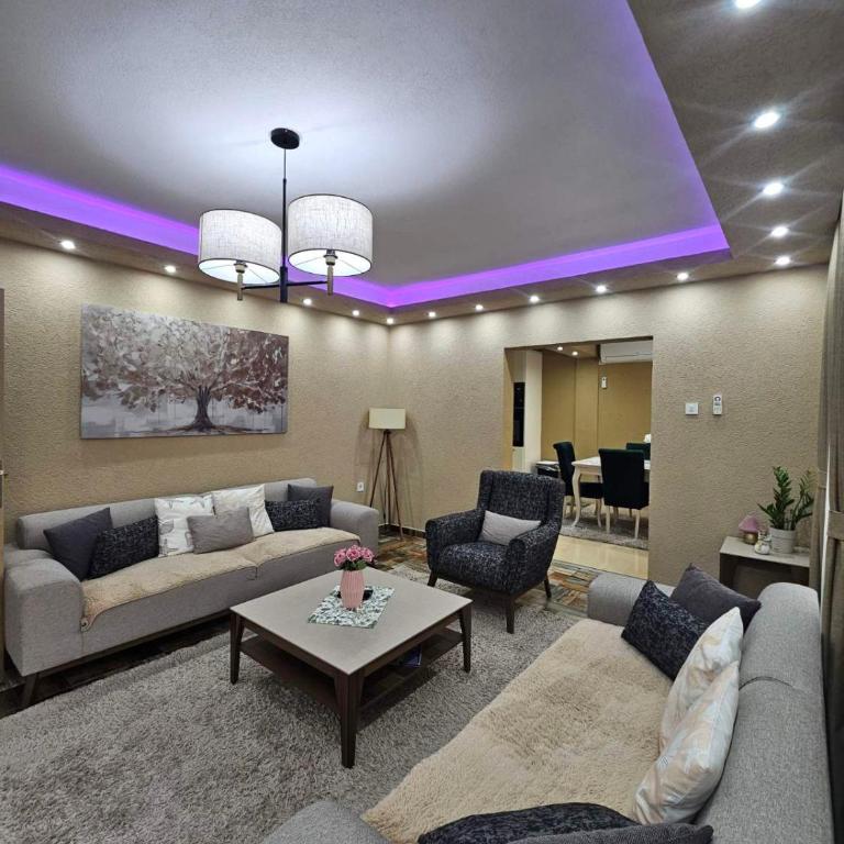 Sun Rays - Three-Bedroom Apartment - 20