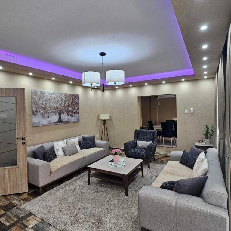 Sun Rays - Three-Bedroom Apartment - 18