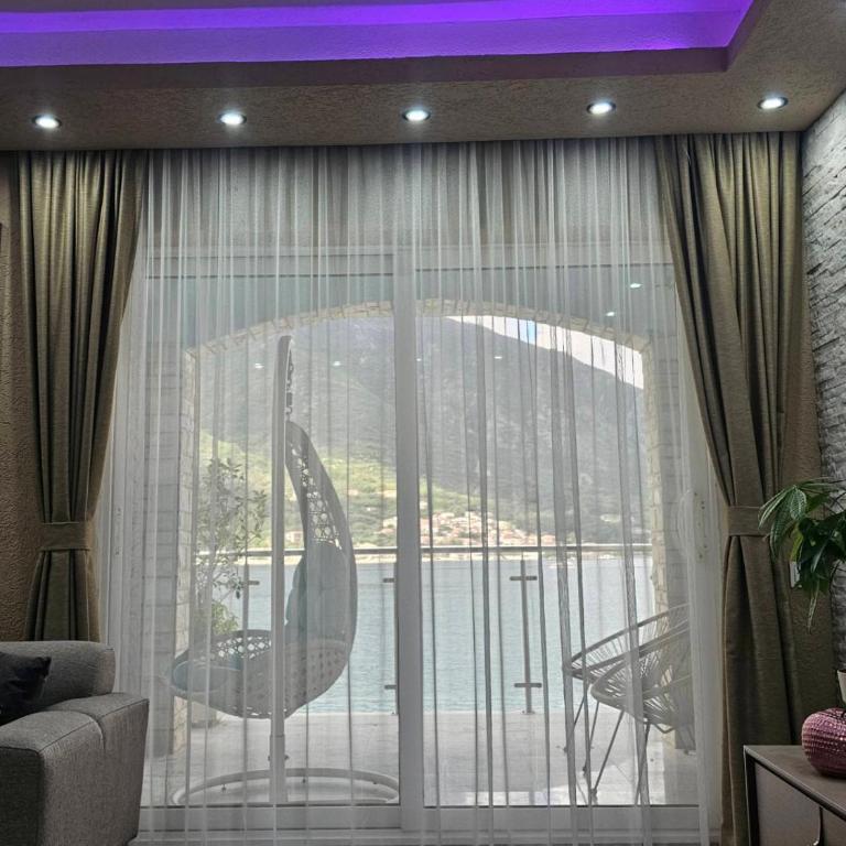 Sun Rays - Three-Bedroom Apartment - 23