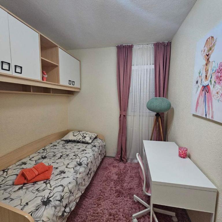 Sun Rays - Three-Bedroom Apartment - 50
