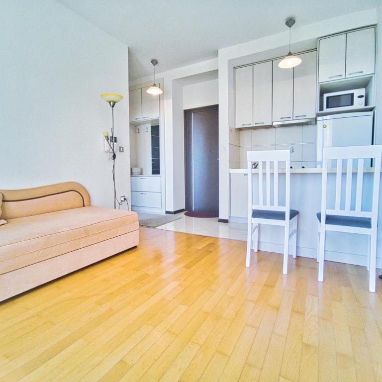 Cozy 1BD apartment 7min to beach - Apartman s 1 Spavaćom Sobom, Balkonom i Pogledom na More - 1