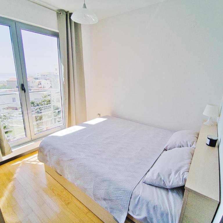 Cozy 1BD apartment 7min to beach - Apartman s 1 Spavaćom Sobom, Balkonom i Pogledom na More - 5