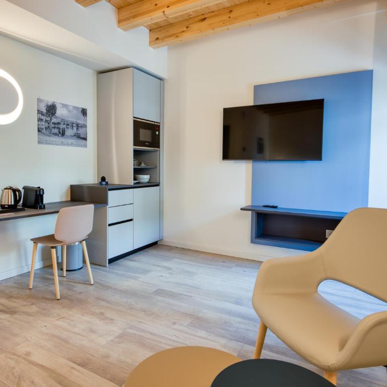 Residenza DiPiù - Camera Comfort Matrimoniale/Doppia con Letti Singoli - 14