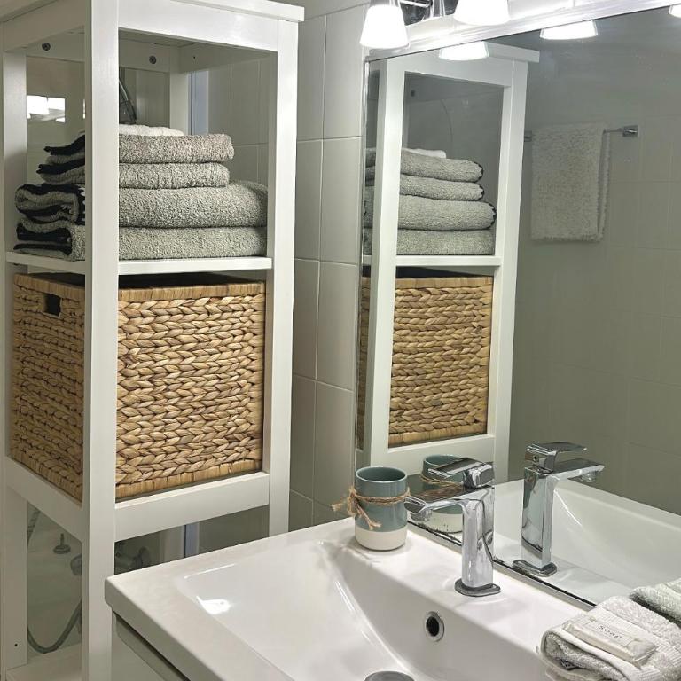 Superbe Studio plein centre de Juan les pins 500m des plages - Studio - 8