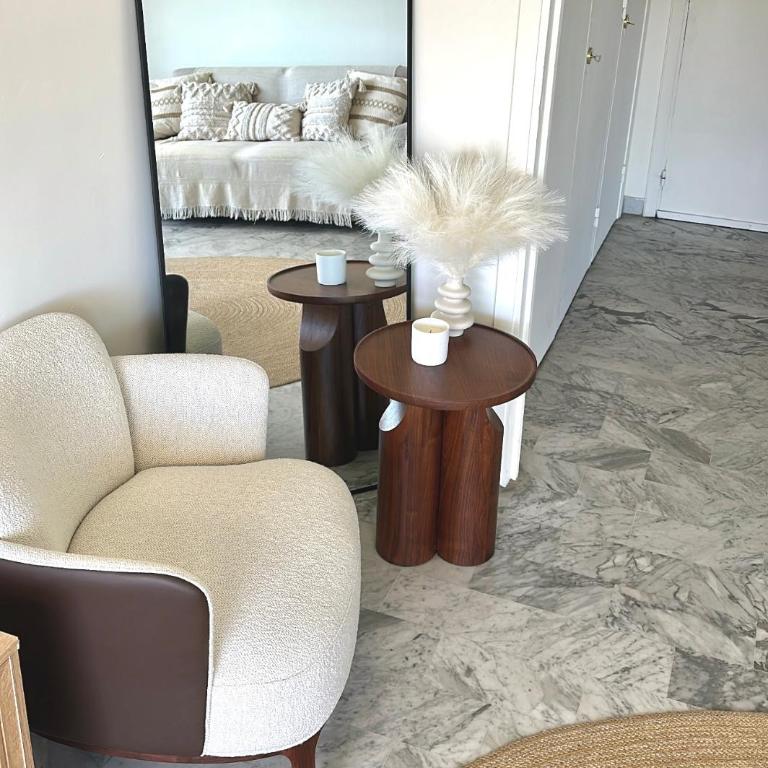Superbe Studio plein centre de Juan les pins 500m des plages - Studio - 4