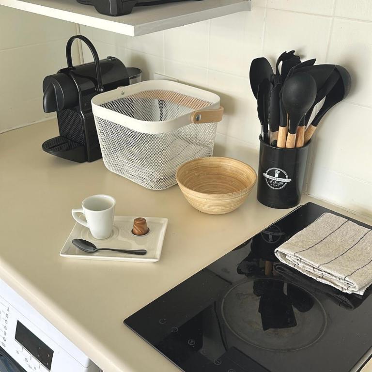 Superbe Studio plein centre de Juan les pins 500m des plages - Studio - 7