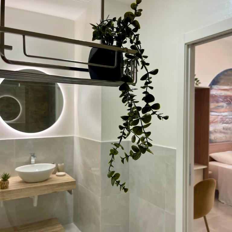 Stellar Stays - Suite King con Balcone - 7