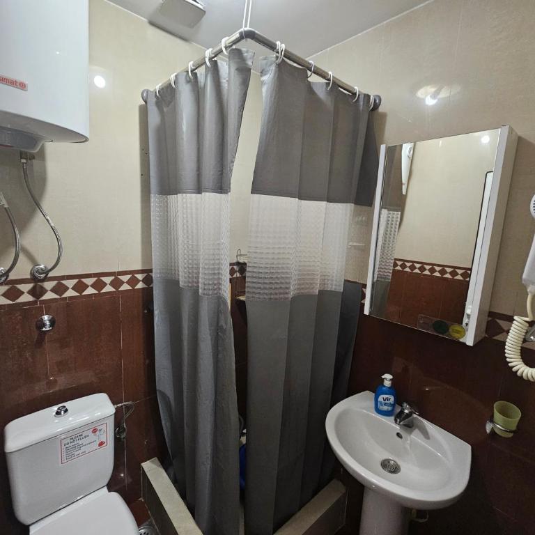 Seaview, just across the beach, Bečići - One-Bedroom Apartment - 15