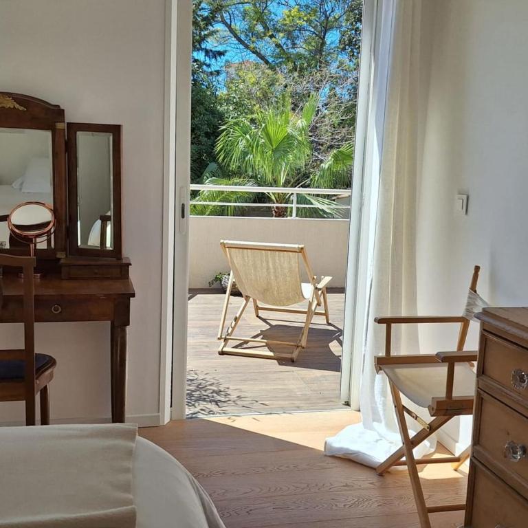 Bright and Stylish in City Center 2 Bedrooms - Appartement - 18