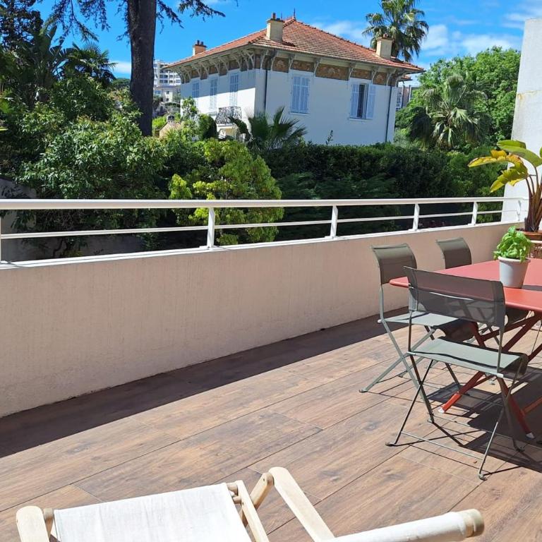 Bright and Stylish in City Center 2 Bedrooms - Appartement - 37
