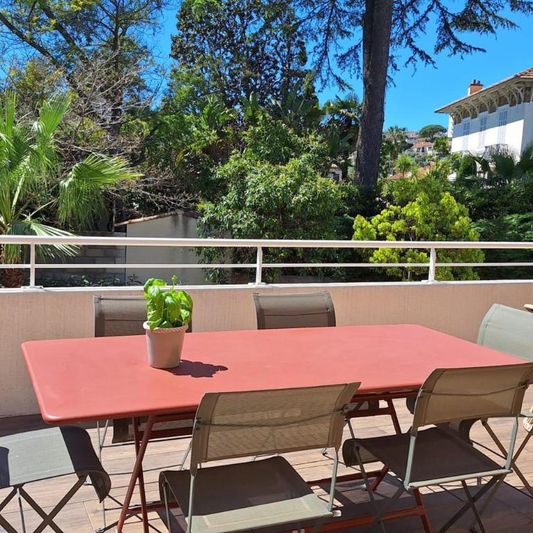 Bright and Stylish in City Center 2 Bedrooms - Appartement - 42