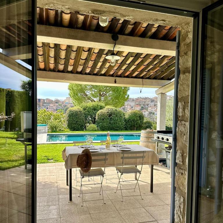 La Marjalou à Vence avec piscine & grand jardin - Villa - 19