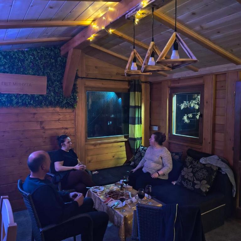 Jos 5 minuta - Kuća sa 1 Spavaćom Sobom - 5