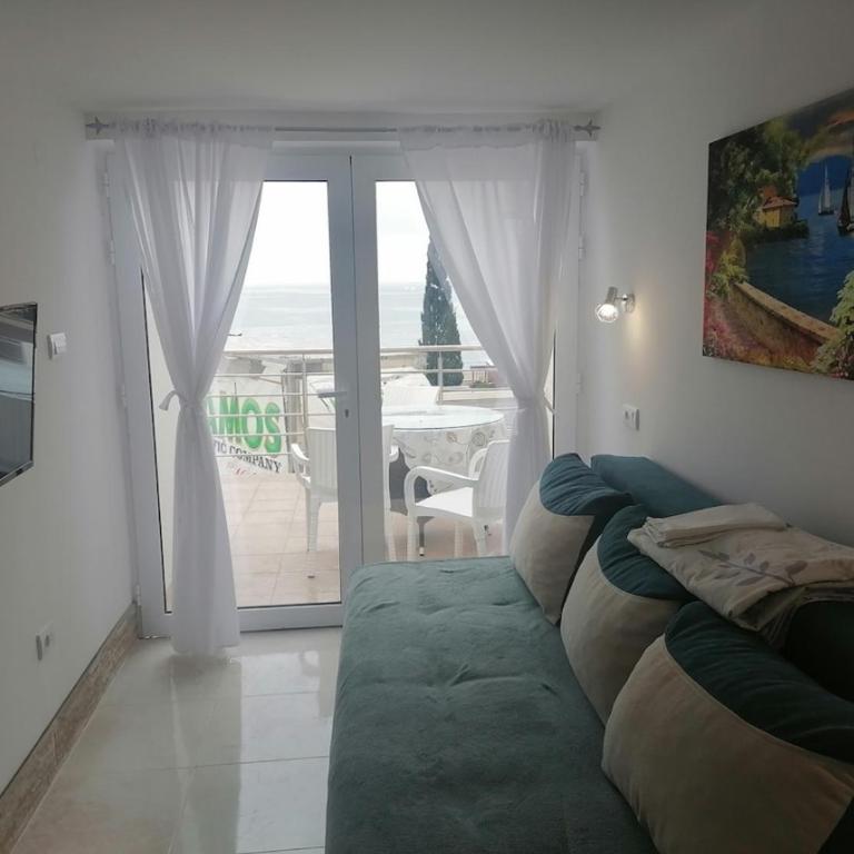 Seaview, just across the beach, Bečići - One-Bedroom Apartment - 23