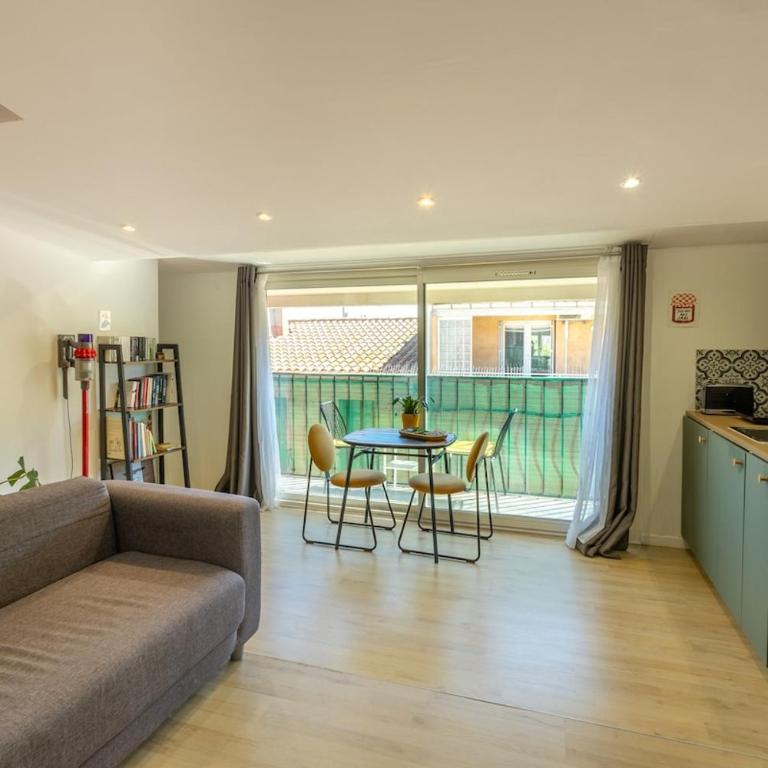 Farigoule Appartement rénové avec balcon - Apartment mit 1 Schlafzimmer - 3