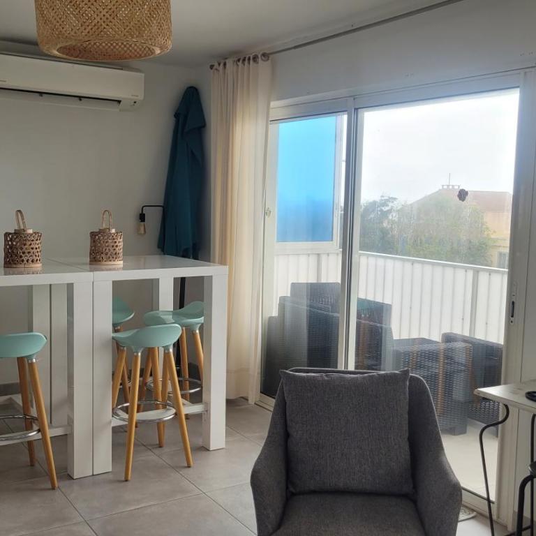 Superbe appartement vue mer - 2 chambres - parking - Appartement 2 Chambres - 10