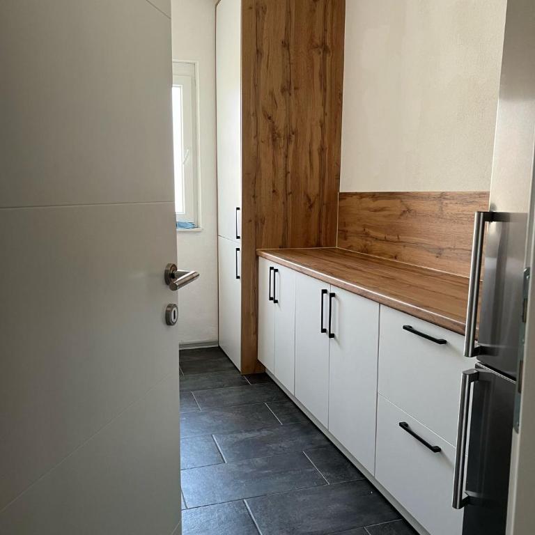 Una - Three-Bedroom House - 35
