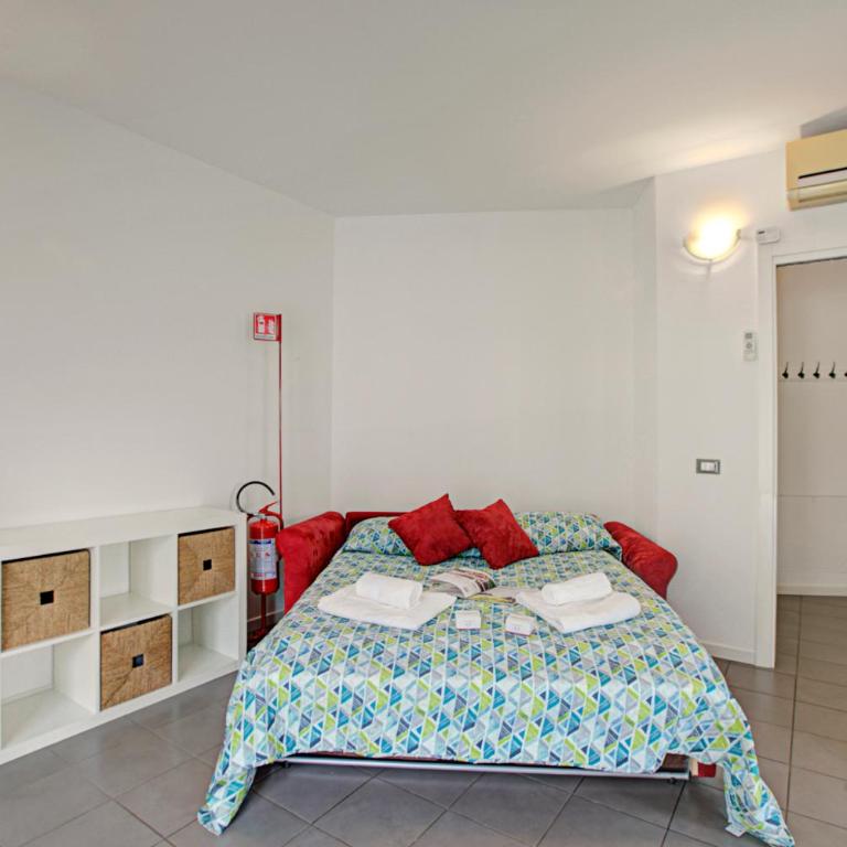 Rosy & Onyx House With Shared Pool - Apartment with Balcony - 4
