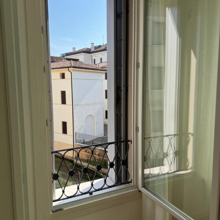 Barena - One-Bedroom Apartment - 21