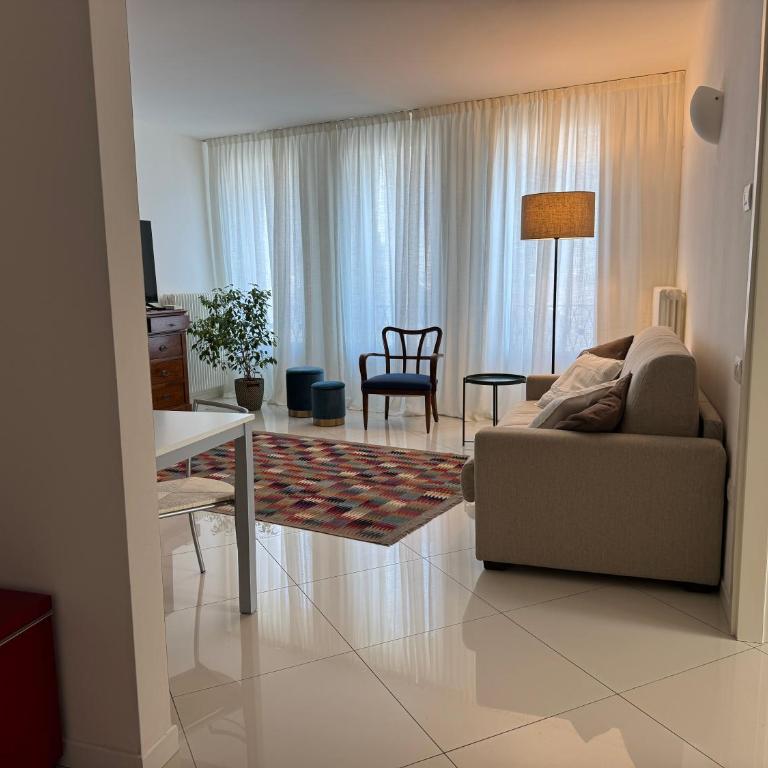 Barena - One-Bedroom Apartment - 12