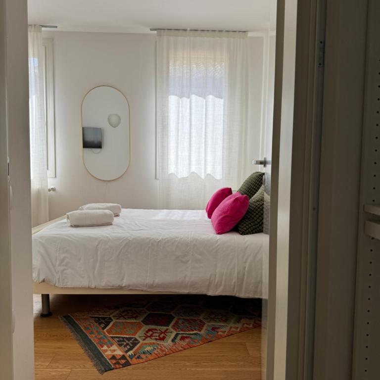 Barena - One-Bedroom Apartment - 14