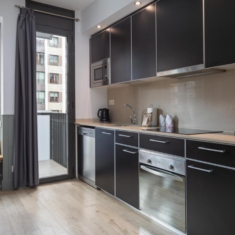 Enjoybcn Patio de Gala - Deluxe Apartment - 16