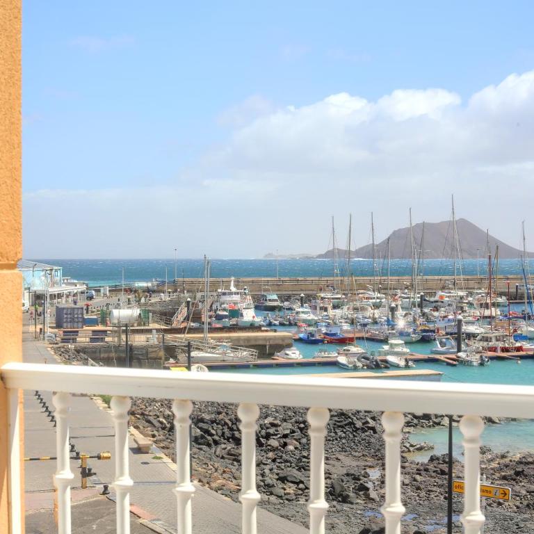 Alba & Daniel's Suite con Vista su Lobos, Corralejo - Two-Bedroom Apartment - 24