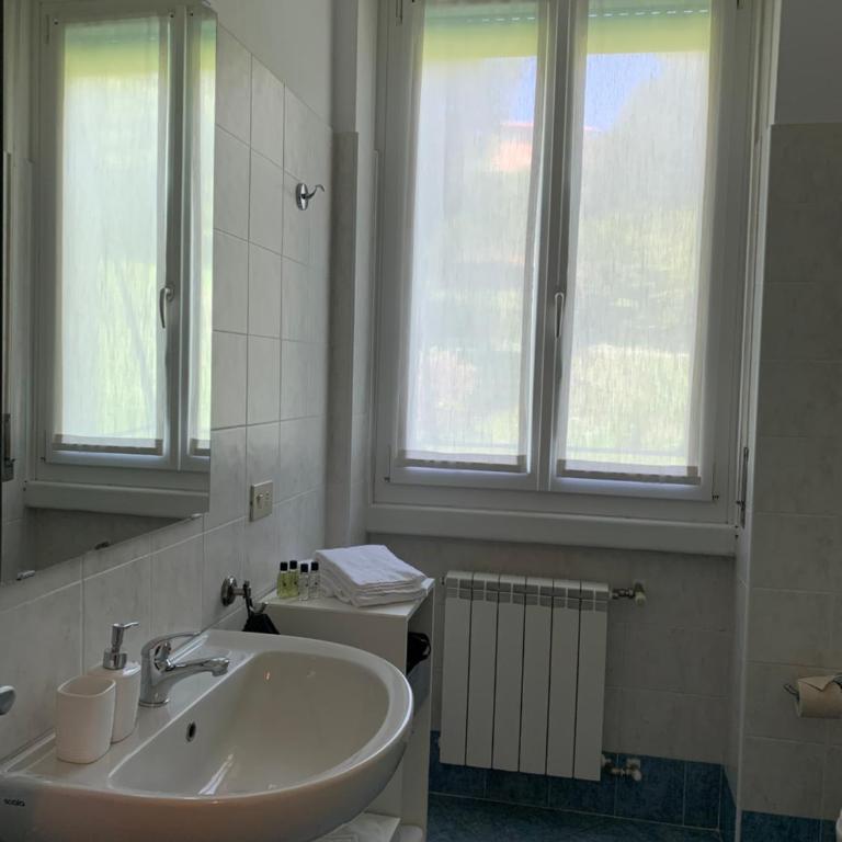 Hotel Loveno - Doppelzimmer mit eigenem externen Bad - 4