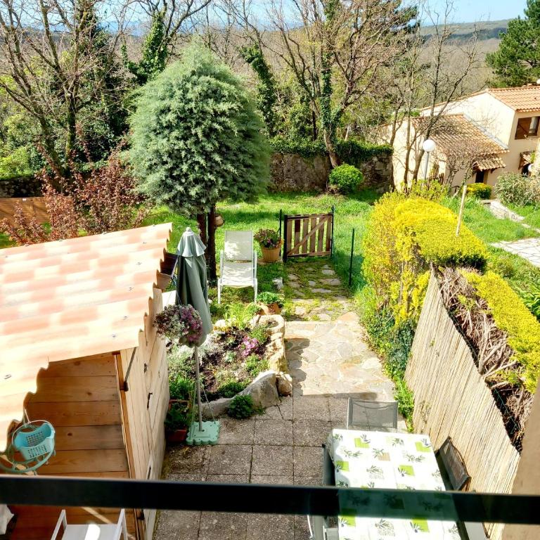 Maisonnette au calme - Maison 2 Chambres - 18