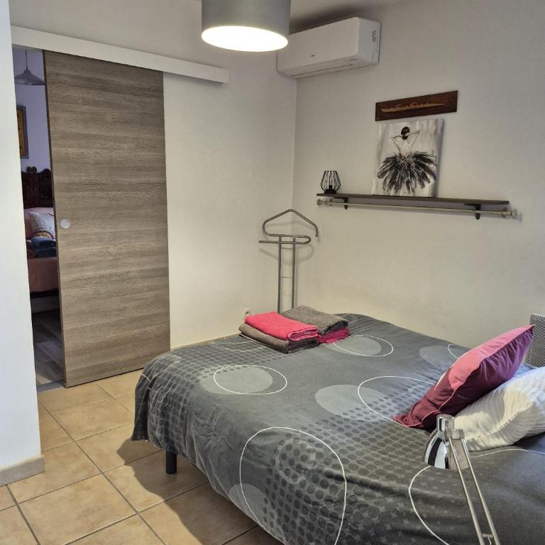 T3 Appt cosy au Calme avec Parking à 5min Plages - Appartement 2 Chambres - 12