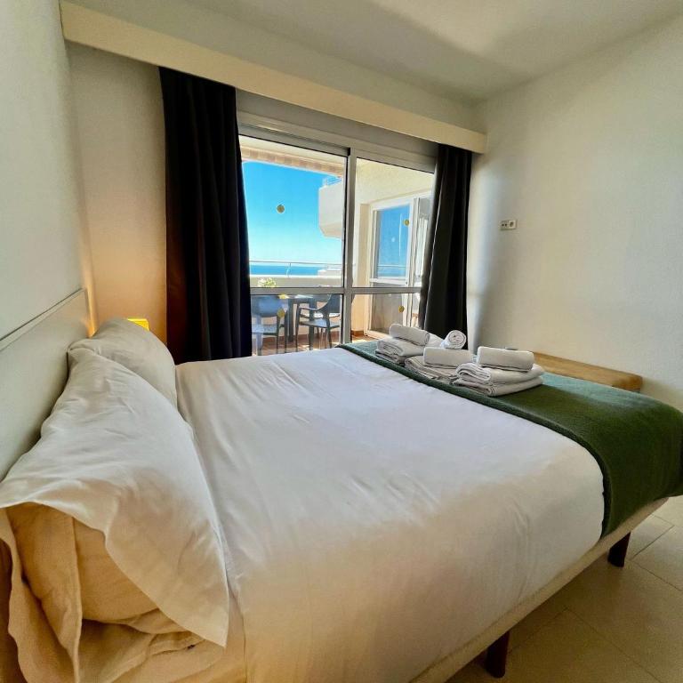 Frontal Sea View Apartment Benalbeach - Apartamento - 15
