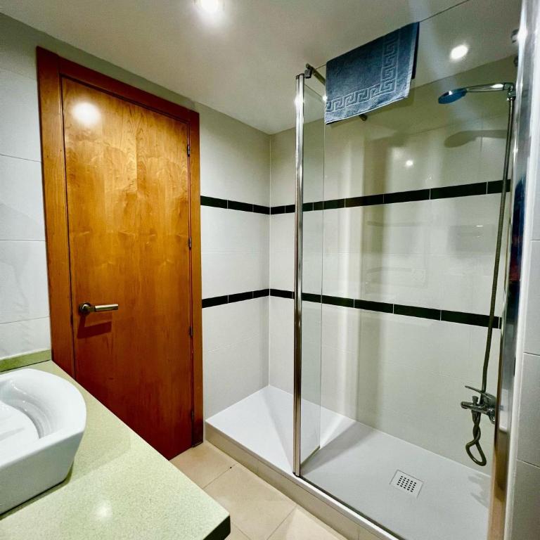 Frontal Sea View Apartment Benalbeach - Apartamento - 20