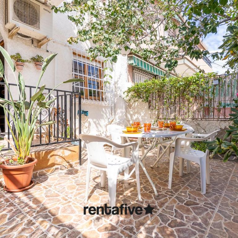 rentafive - Bungalow - Terraza - Gran Playa - Apartamento - 2 niveles - 1