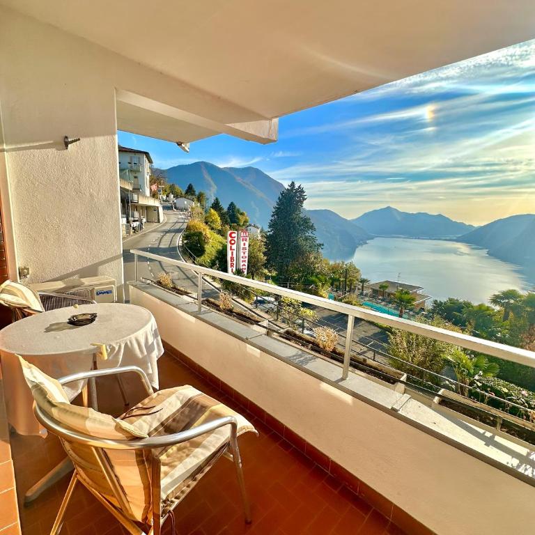 Hotel Colibrì - Camera Matrimoniale con Vista Lago e Balcone - 2