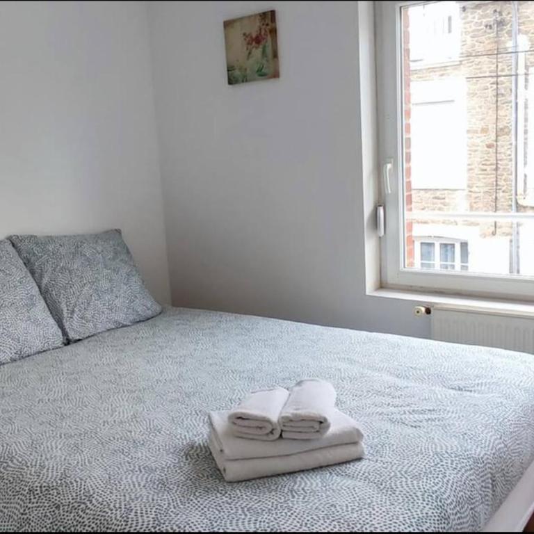 Studio lumineux avec terrasse à 200 m de la plage - Apartamento de 1 dormitorio - 1