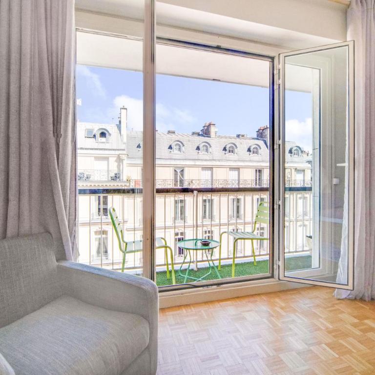 Triangle d or Champs Elysées - Two-Bedroom Apartment - 24
