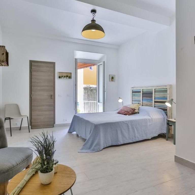 MY CASA - GARIB - Place Garibaldi - 4 bedrooms - Balcony - Appartement - 31