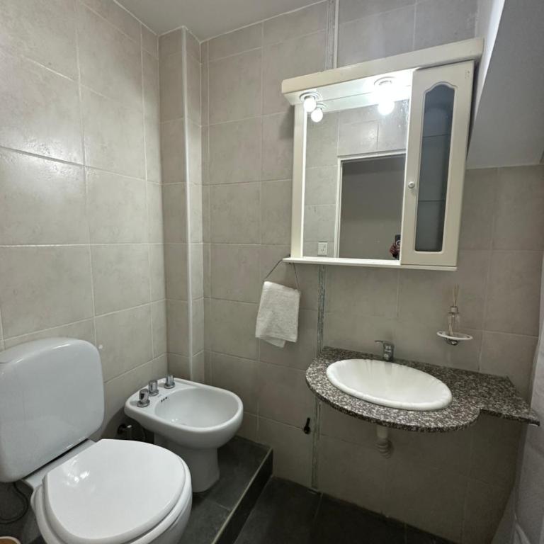 amplio departamento en la perla - Apartamento de 1 dormitorio - 6