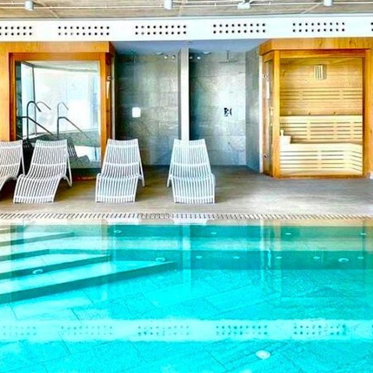 Apartment Sleeps 4 with Gym & Spa - Apartment - 6