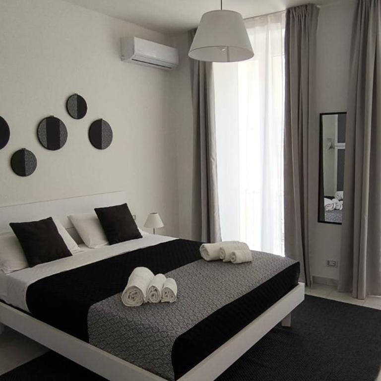 Little Button House Marina - One-Bedroom House - 1