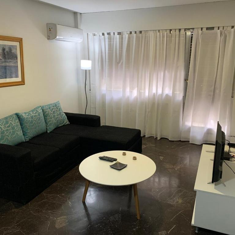 Microcentro Mendoza - Apartamento de 2 dormitorios - 1