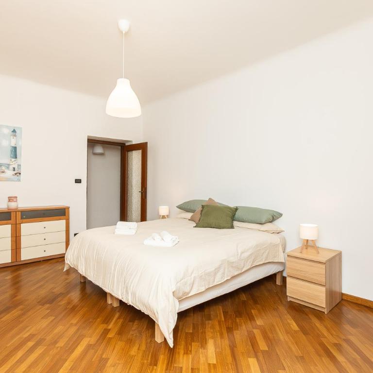 Trilocale davanti all'Acquario - Centro - Appartamento con 2 Camere da Letto - 6