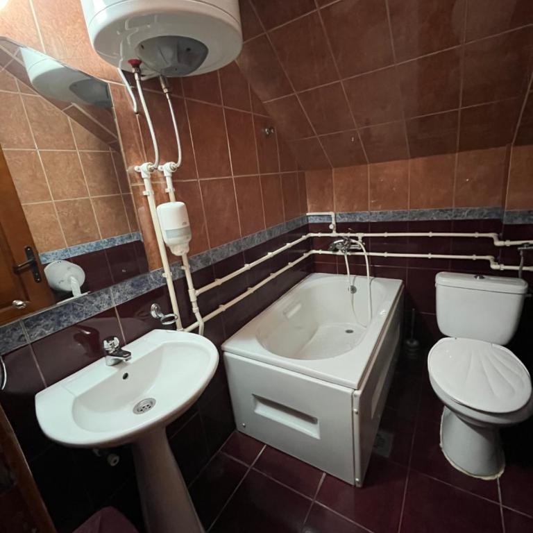 Hotel Lovac - Studio with Balcony (1 Adult) - 4