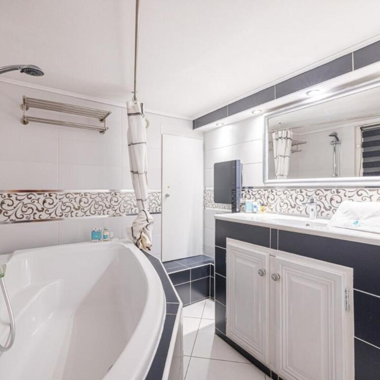 MY CASA - PONT VIEUX - Duplex Old Town Near Place Rossetti - One-Bedroom Apartment - 20