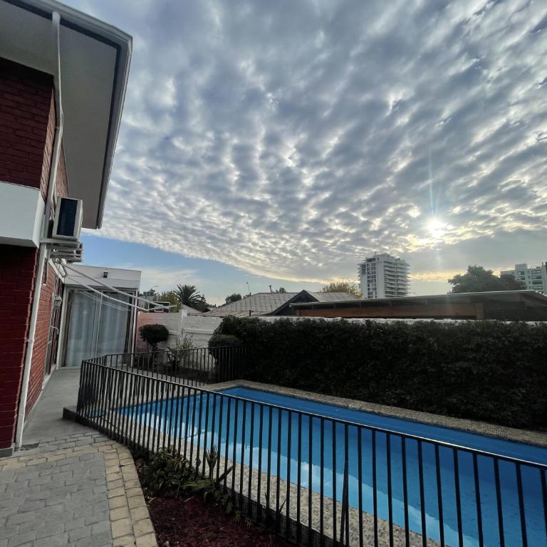 Casa Mall Alto las Condes I Calefacción I Piscina I estacionamiento privado I agua Filtrada - Casa de 4 dormitorios - 5