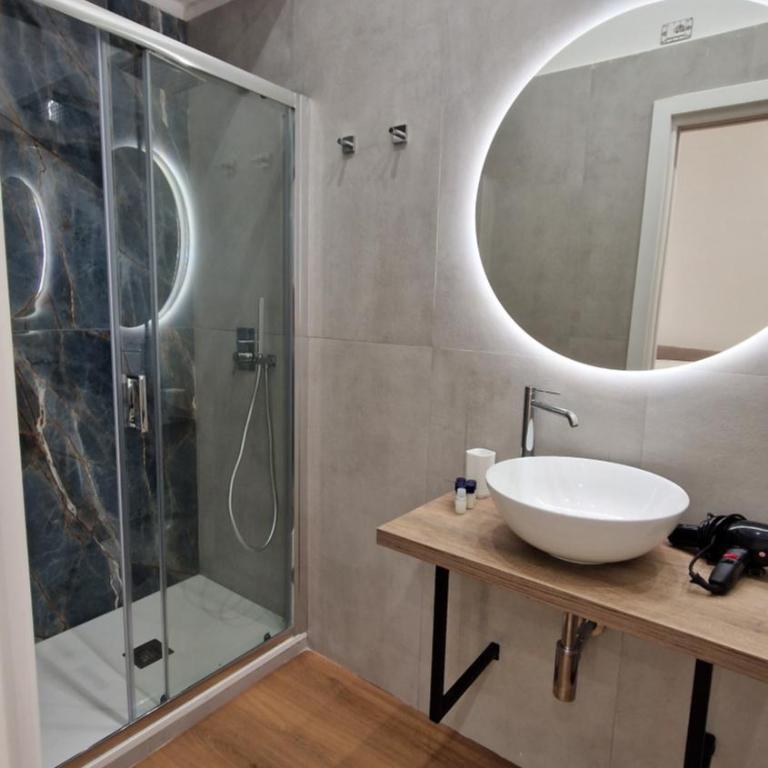B&B City Center - Deluxe Room - 19