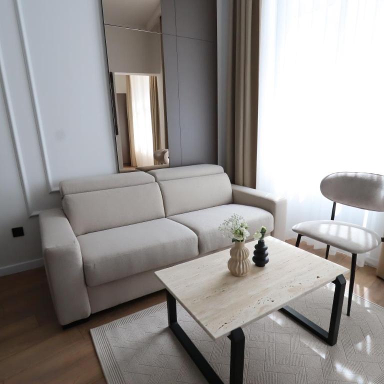 Din Luxury Apartments - One-Bedroom Apartment - 3