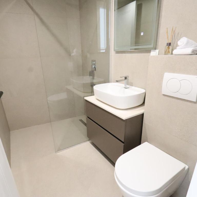 Din Luxury Apartments - Superior Apartment - 6