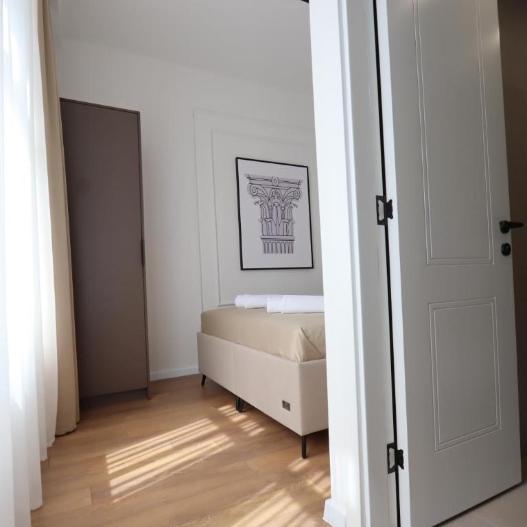 Din Luxury Apartments - One-Bedroom Apartment - 9
