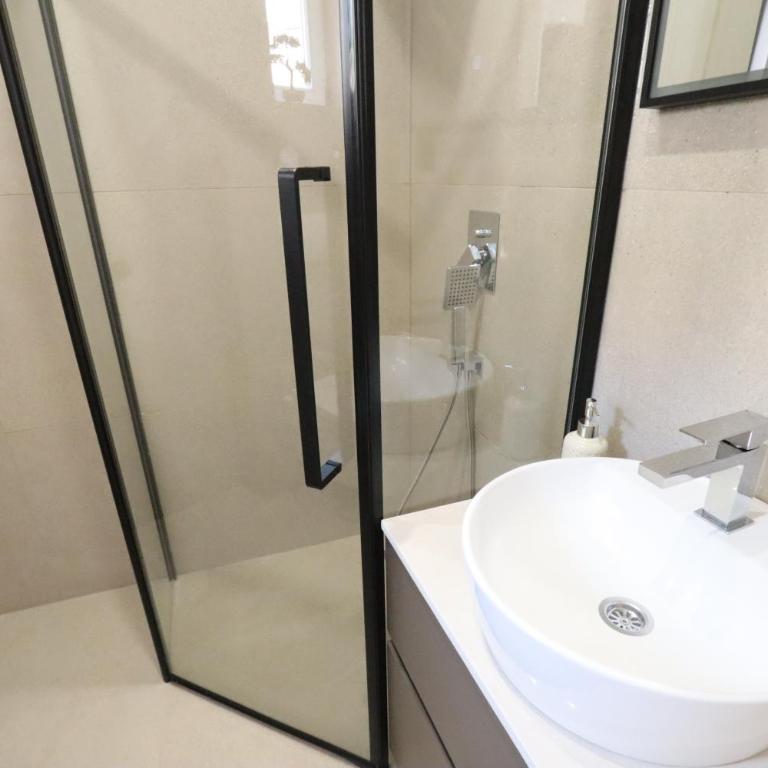 Din Luxury Apartments - Superior Apartment with Balcony - 8
